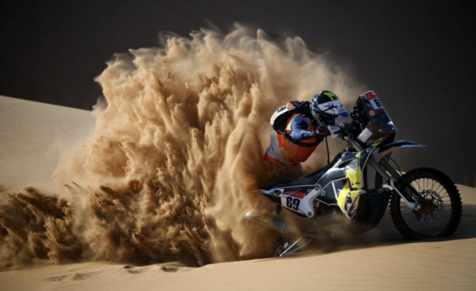 riding up a sand storm